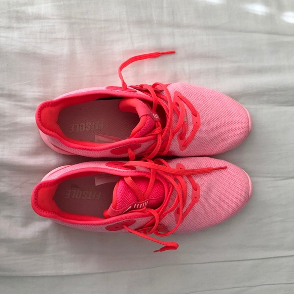 Nike Air Max - Picture 2 of 5